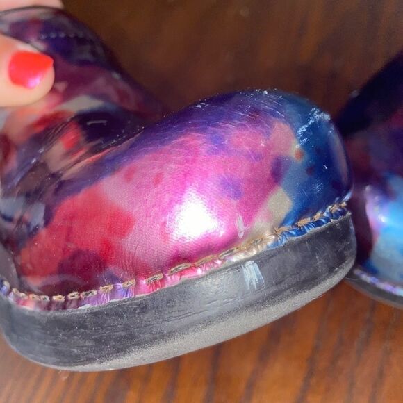 Woman’s dansko work clogs  - Picture 8 of 9